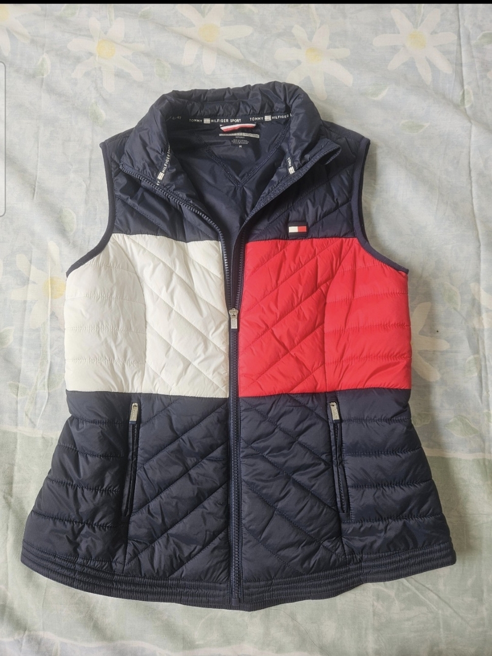 Tommy Hilfiger Colorblock Quilted Puffer Vest - Navy, Red, White